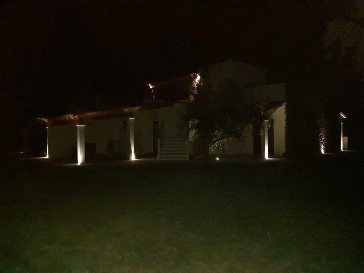 Su Suberju Hotel San Teodoro  Exterior photo